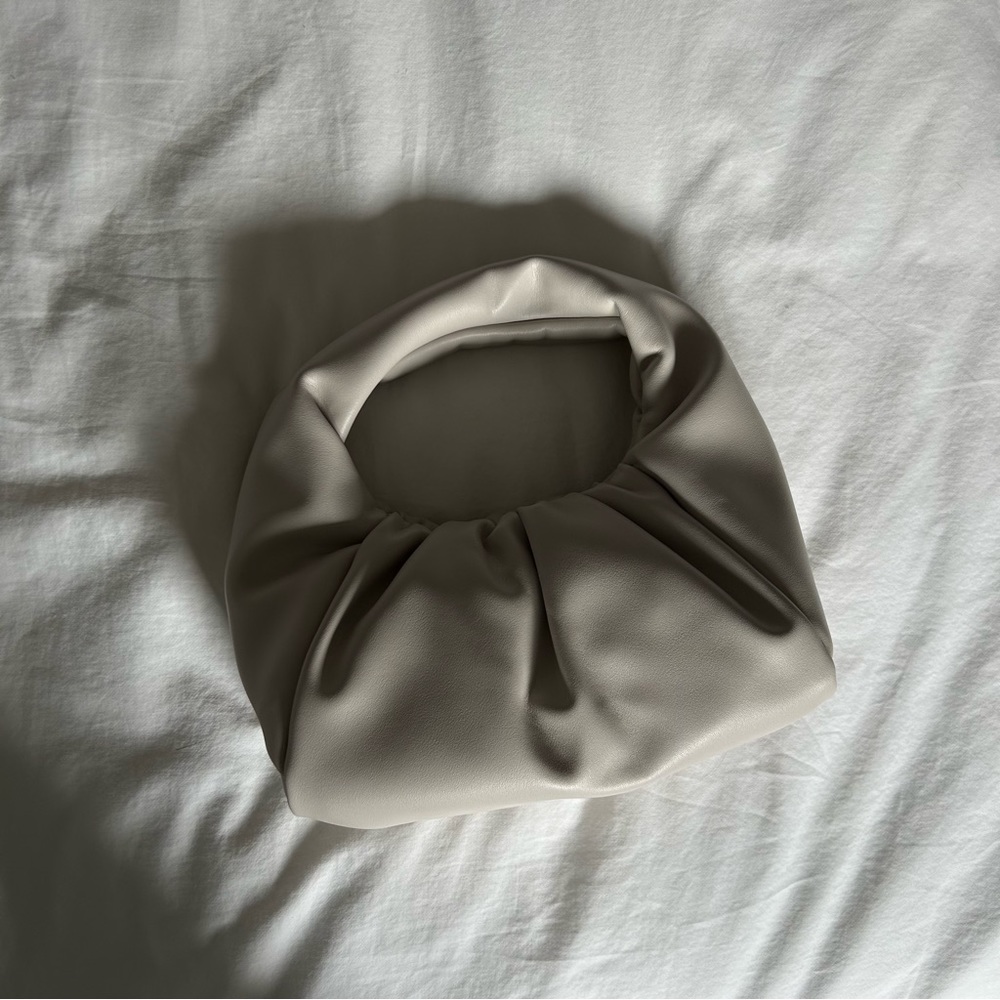 cream shoulder bag